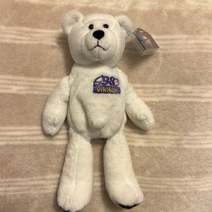 Brand new/tags vintage 98 Vikings Moss beanie bear. Limited treasures premium.